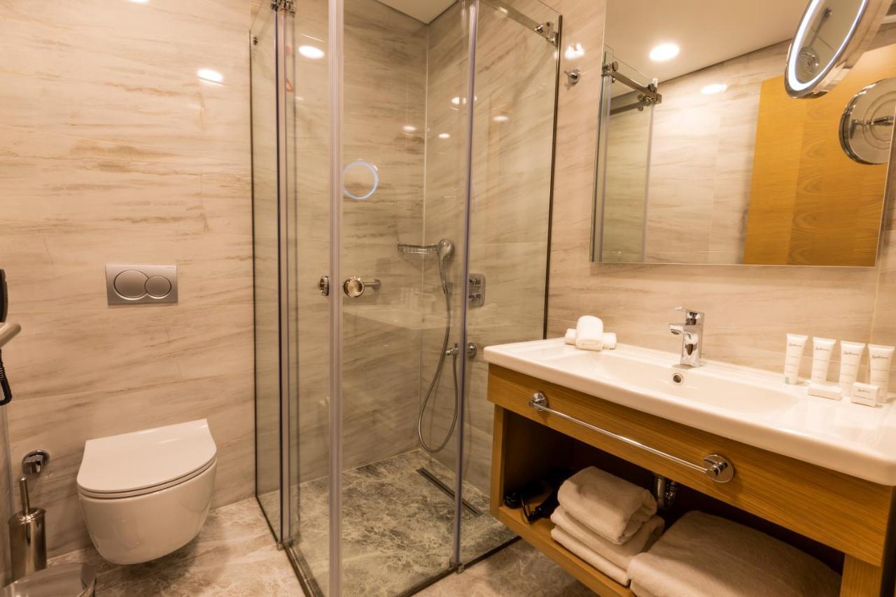 Radisson Hotel Istanbul Harbiye 外观 照片